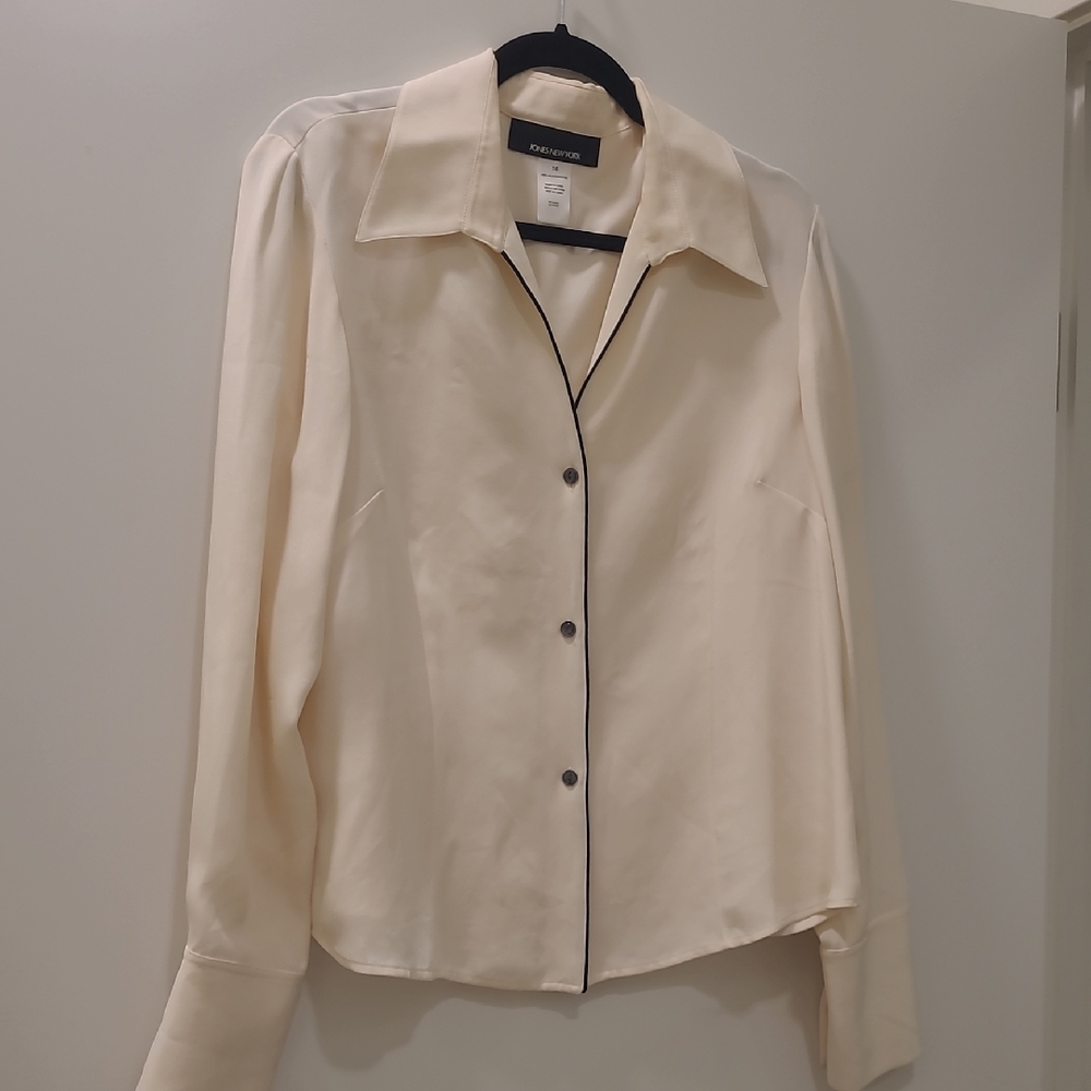 Jones New York Cream Button-Down Shirt with Black Piping